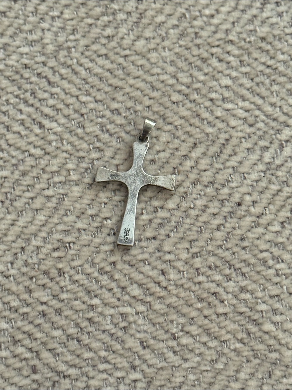 James Avery Retired Sterling Silver Small Serenity Cross - Picture 3 of 4